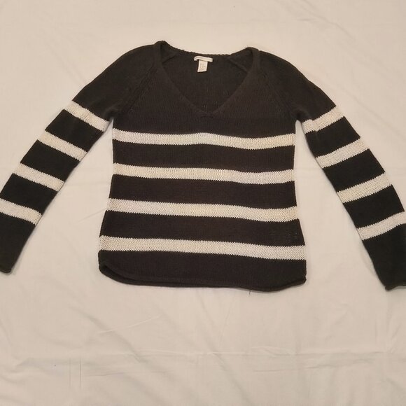 H&M  Black & White Striped V-Neck Sweater Size XS - Picture 1 of 6
